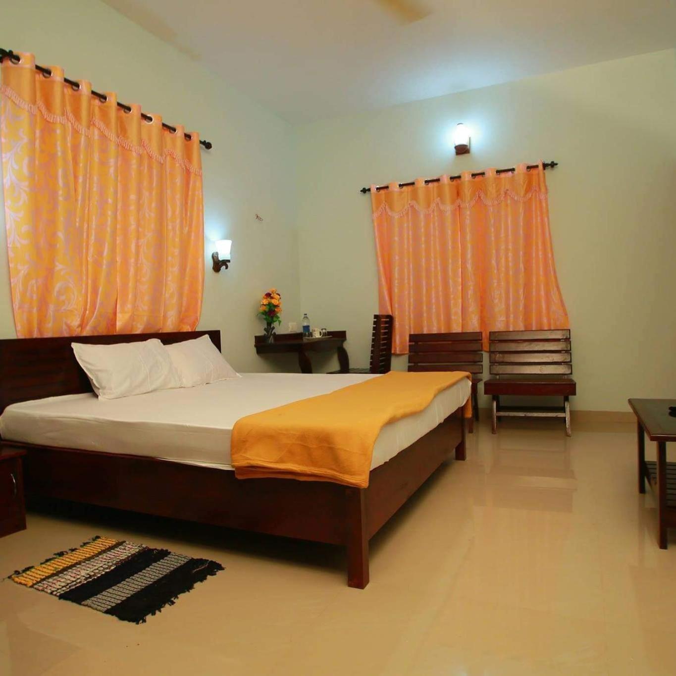 Pkn Homestay Thekkady Kumily Exteriör bild